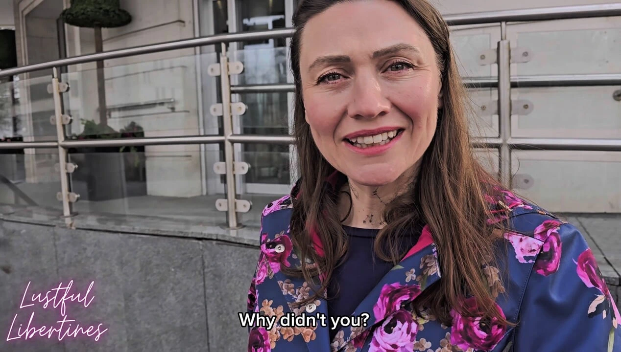 My best friends hot MILF loves me like I am part of the family but that did not stop her from jumping on my cock