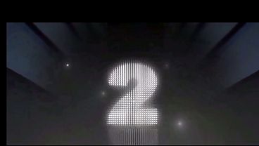 The bourgeois granny gets fucked by a stranger in the apartment !